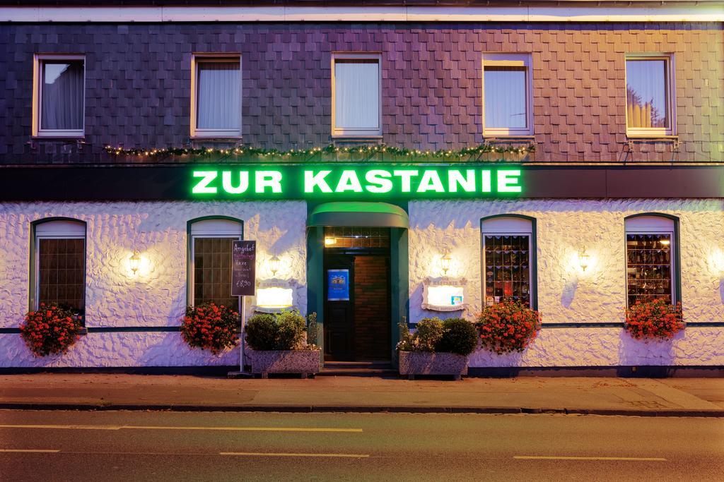 Zur Kastanie Hotell Mülheim an der Ruhr Exteriör bild
