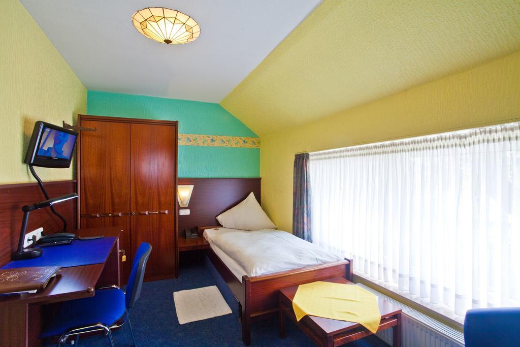 Zur Kastanie Hotell Mülheim an der Ruhr Rum bild